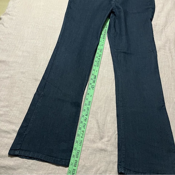 NYDJ Dark Wash Mini Boot Cut Wide Leg Jeans Plus Size 16 Flare Casual Western - Picture 4 of 7